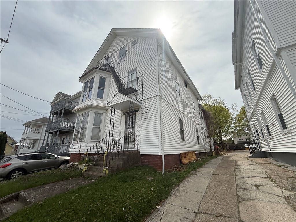 71 South Bend Street Pawtucket, RI 02860 - Photo 2 of 2