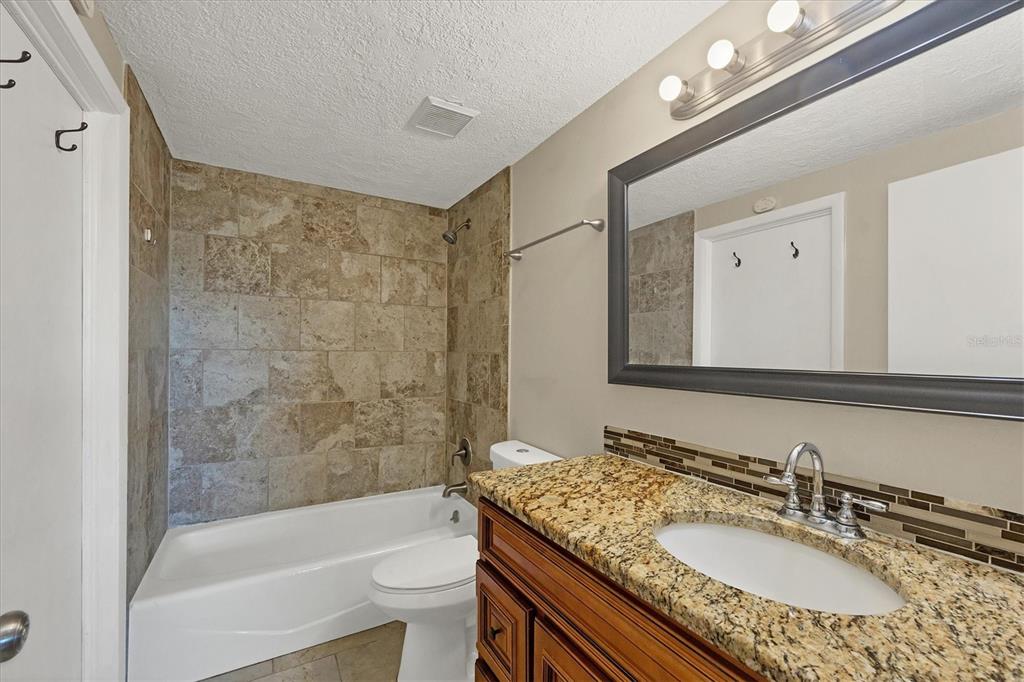 1533 Olympia Road Venice, FL 34293 - Photo 22 of 42 Gallery Image 22