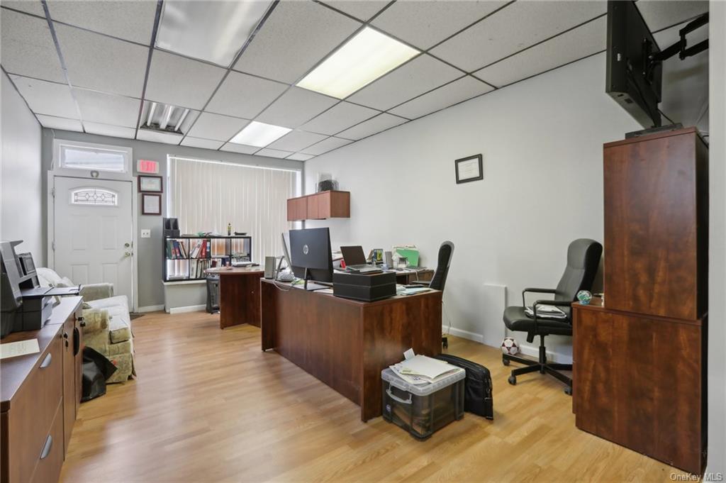 31 Main Street Elmsford, NY 10523 - Photo 11 of 34 Additional view of commercial office space