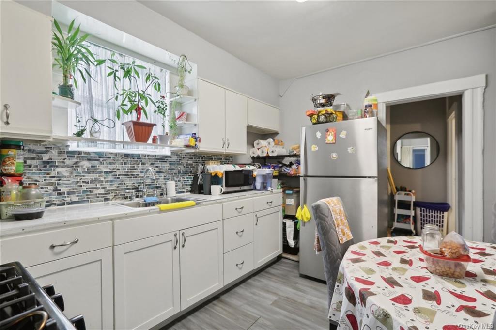 31 Main Street Elmsford, NY 10523 - Photo 18 of 34 Kitchen of apartment unit