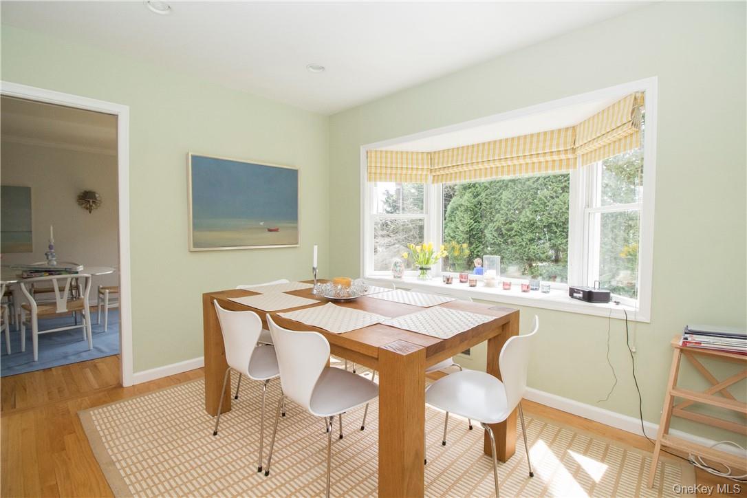 4 Dalphin Drive Rye, NY 10580 - Photo 10 of 24 Eat in area of kitchen with bay window