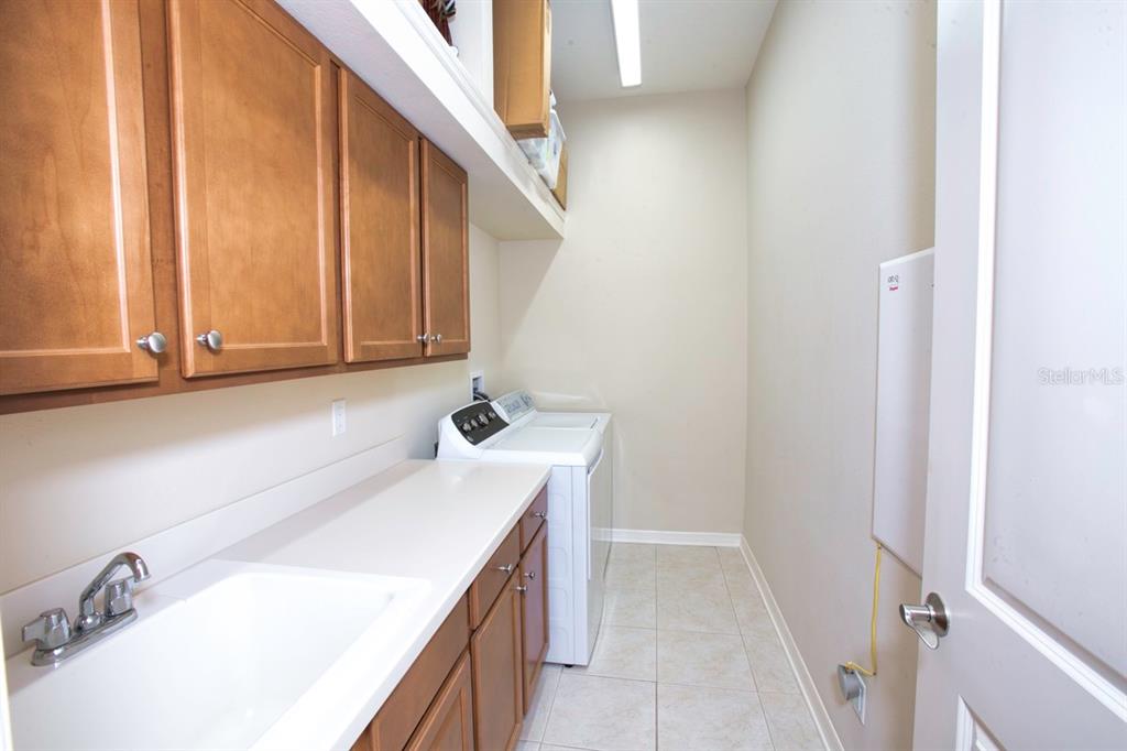 7321 Emma Road Bradenton, FL 34209 - Photo 32 of 49