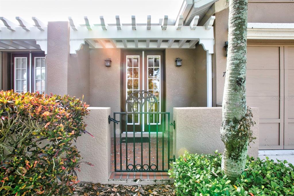 7321 Emma Road Bradenton, FL 34209 - Photo 10 of 49