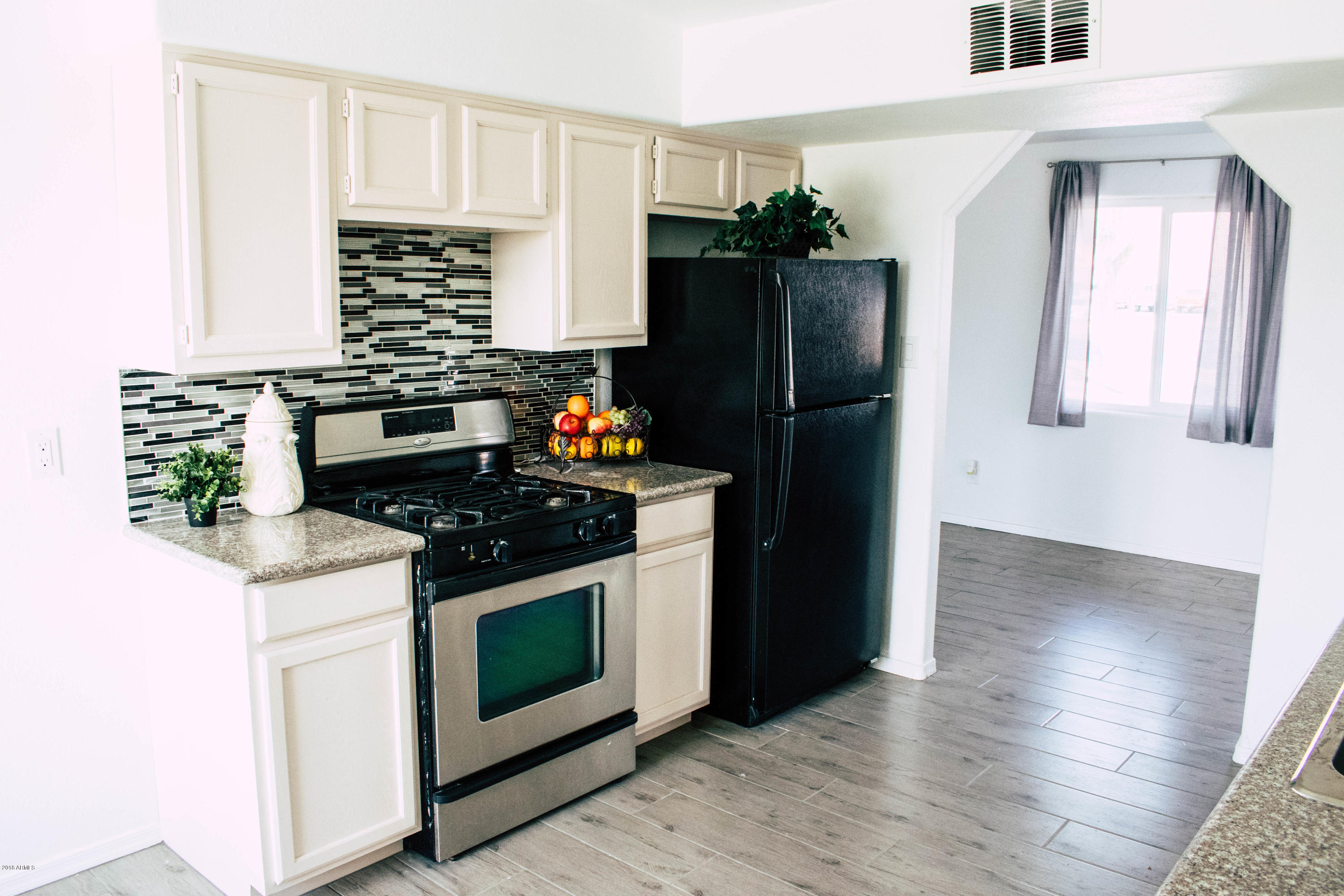 5319 West Camelback Road Phoenix, AZ 85031 - Photo 8 of 13 DSC_0068