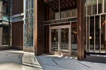$5,800 | 135 Seaport Boulevard, Unit 1211, Boston, MA 02210