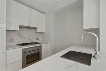 $5,800 | 135 Seaport Boulevard, Unit 1211, Boston, MA 02210