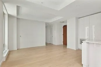 $5,800 | 135 Seaport Boulevard, Unit 1211, Boston, MA 02210