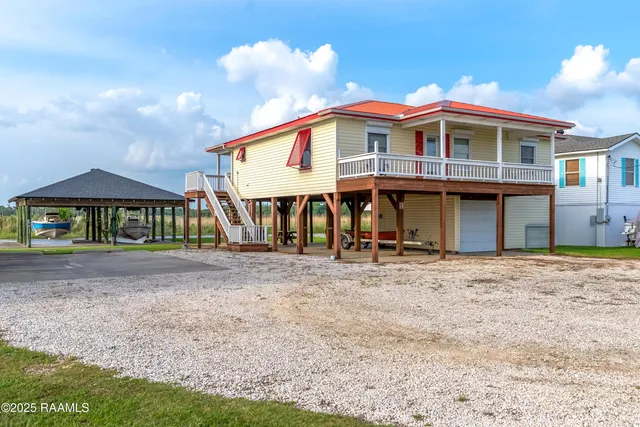$385,000 | 4998 Airhart Road, Unit A, Lake Charles, LA 70605