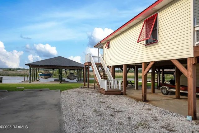 $385,000 | 4998 Airhart Road, Unit A, Lake Charles, LA 70605