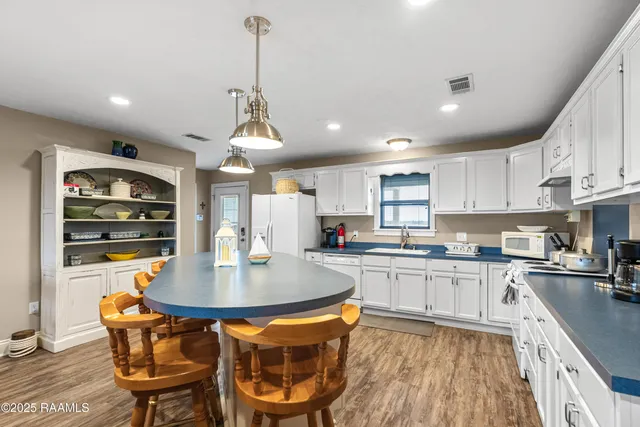 $385,000 | 4998 Airhart Road, Unit A, Lake Charles, LA 70605