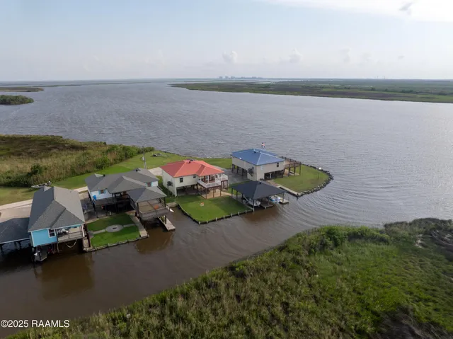 $385,000 | 4998 Airhart Road, Unit A, Lake Charles, LA 70605