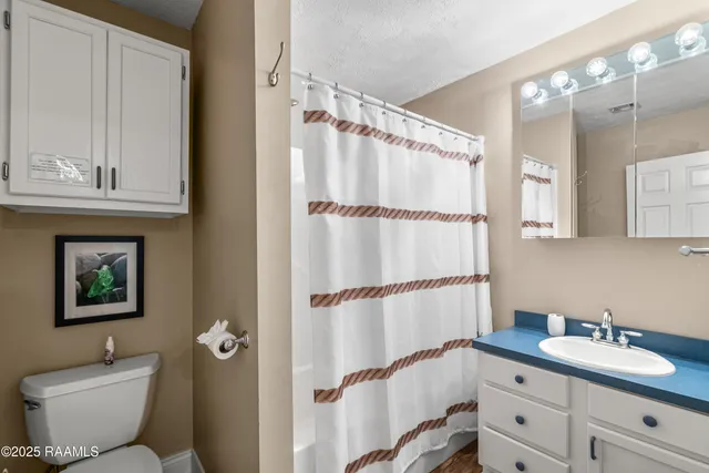 $385,000 | 4998 Airhart Road, Unit A, Lake Charles, LA 70605