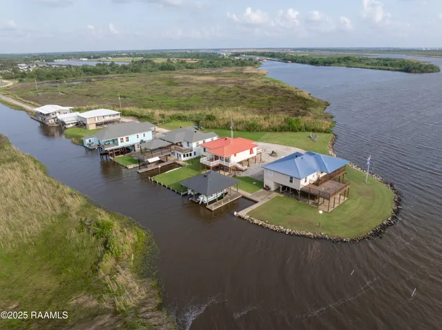 $385,000 | 4998 Airhart Road, Unit A, Lake Charles, LA 70605