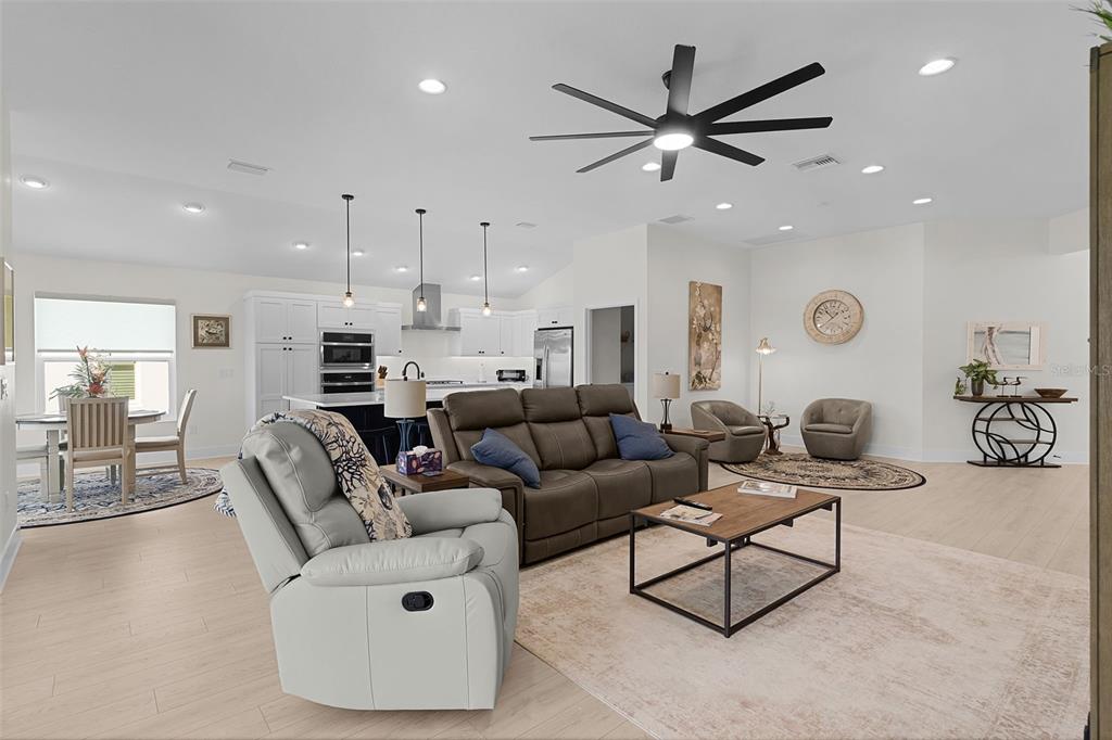 6776 Robinette Run, Unit ROBINETTE RUN The Villages, FL 34762 - Photo 12 of 52