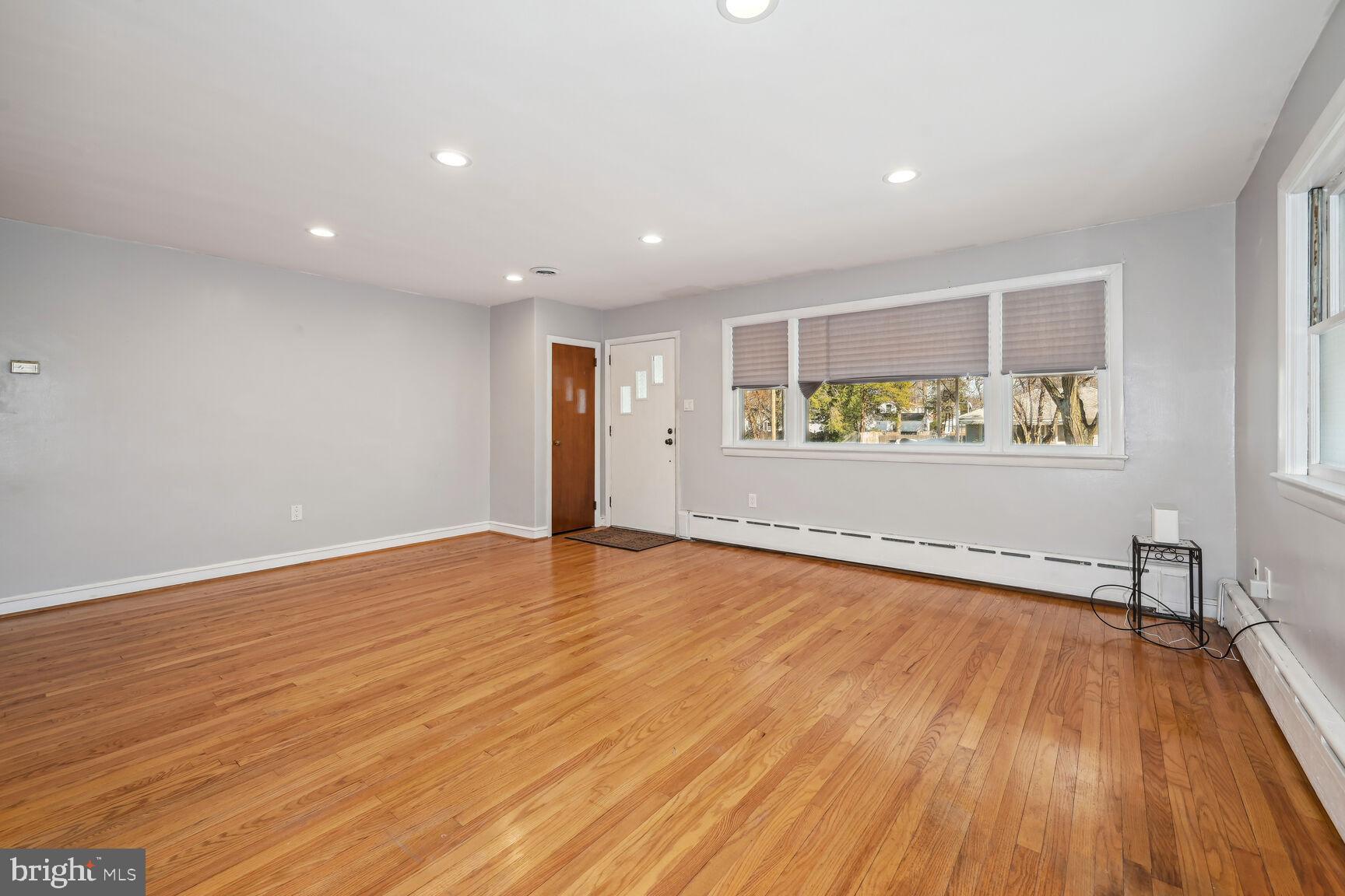 239 Gibbsboro Road Clementon, NJ 08021 - Photo 8 of 25