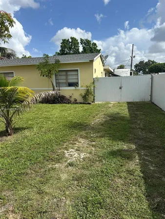 $1,200 | 655 Northwest 152nd Street, Unit 655, Miami, FL 33169
