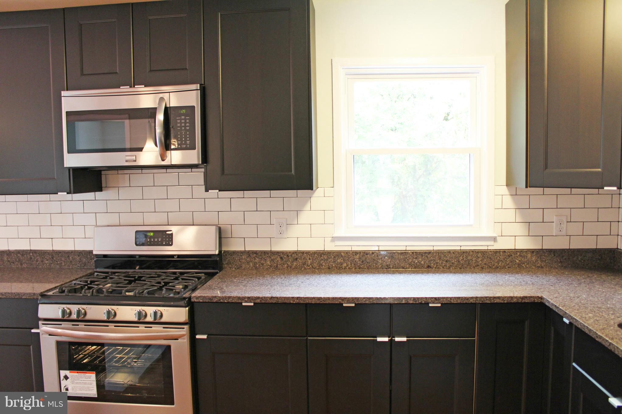 13827 Gilbert Road Woodbridge, VA 22193 - Photo 8 of 30 Kitchen