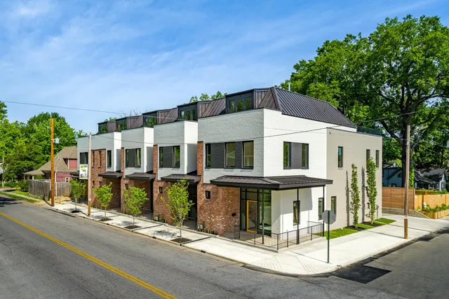 $3,700 | 2244 Young Avenue, Memphis, TN 38104