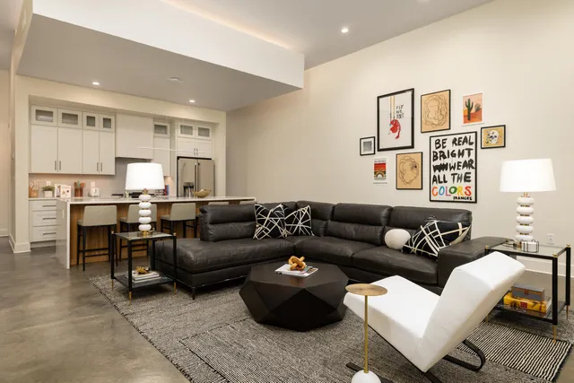 $3,700 | 2244 Young Avenue, Memphis, TN 38104