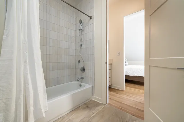 $3,700 | 2244 Young Avenue, Memphis, TN 38104