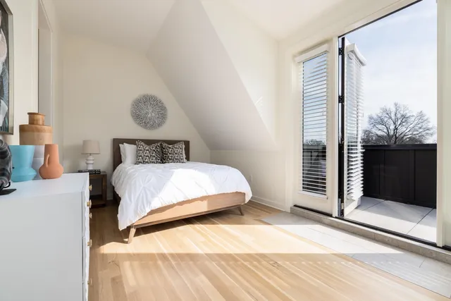 $3,700 | 2244 Young Avenue, Memphis, TN 38104