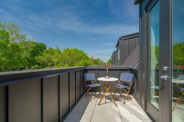 $3,700 | 2244 Young Avenue, Memphis, TN 38104