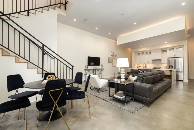 $3,700 | 2244 Young Avenue, Memphis, TN 38104