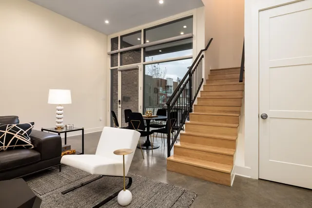 $3,700 | 2244 Young Avenue, Memphis, TN 38104