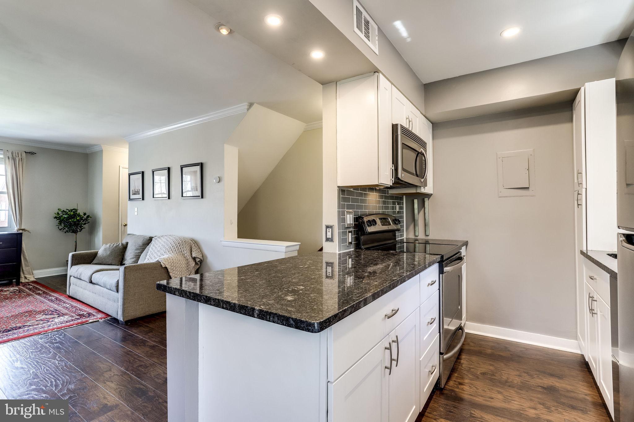 4648 28th Road South, Unit C Arlington, VA 22206 - Photo 13 of 44 Granite counters & Stainless Steel Appliances