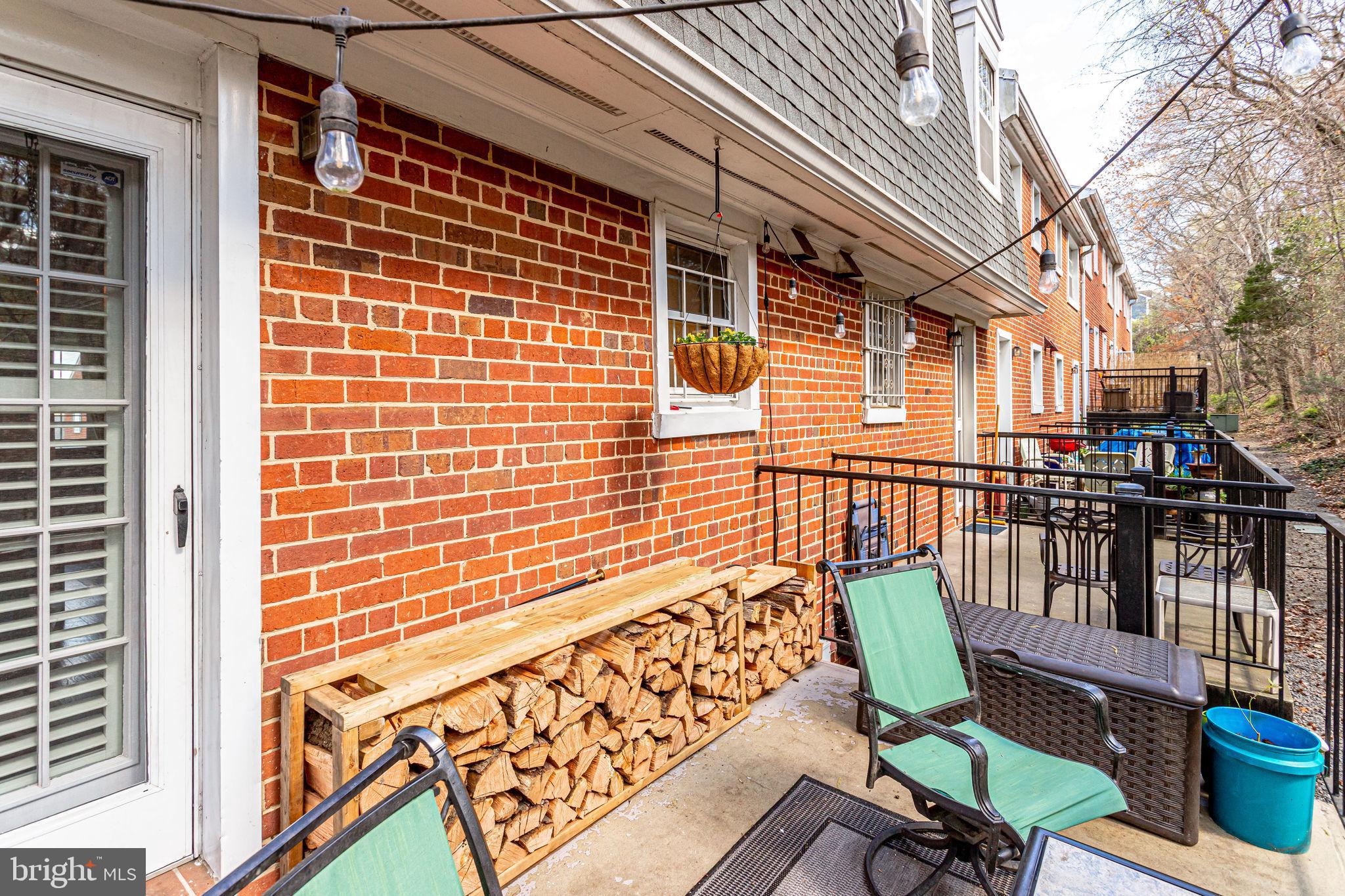4648 28th Road South, Unit C Arlington, VA 22206 - Photo 19 of 44 Balcony