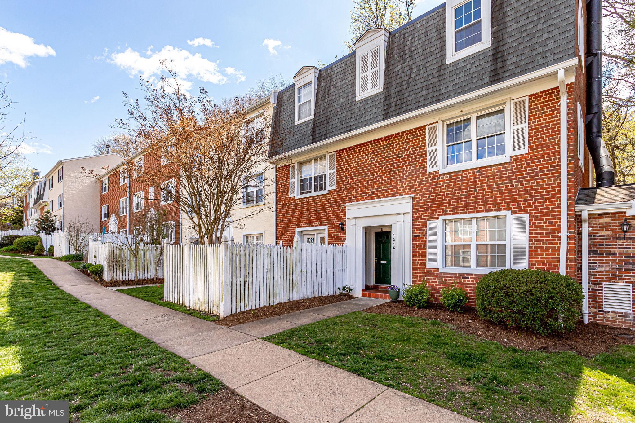 4648 28th Road South, Unit C Arlington, VA 22206 - Photo 3 of 44 Rarely available top floor corner unit