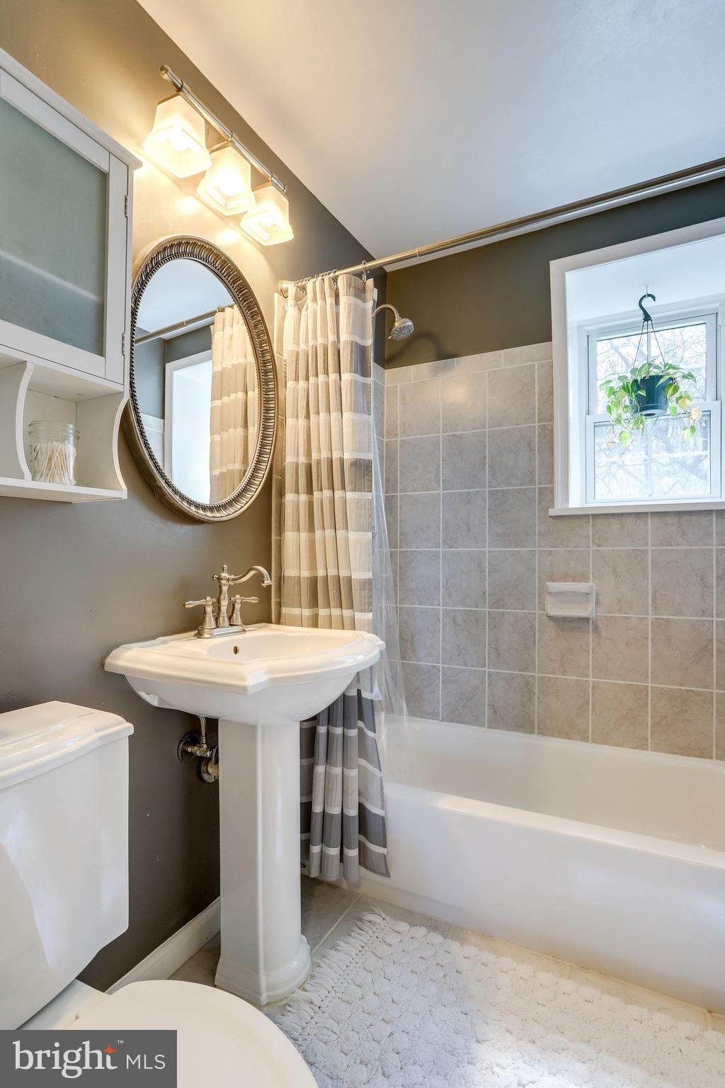 4648 28th Road South, Unit C Arlington, VA 22206 - Photo 30 of 44 Updated tile bathroom