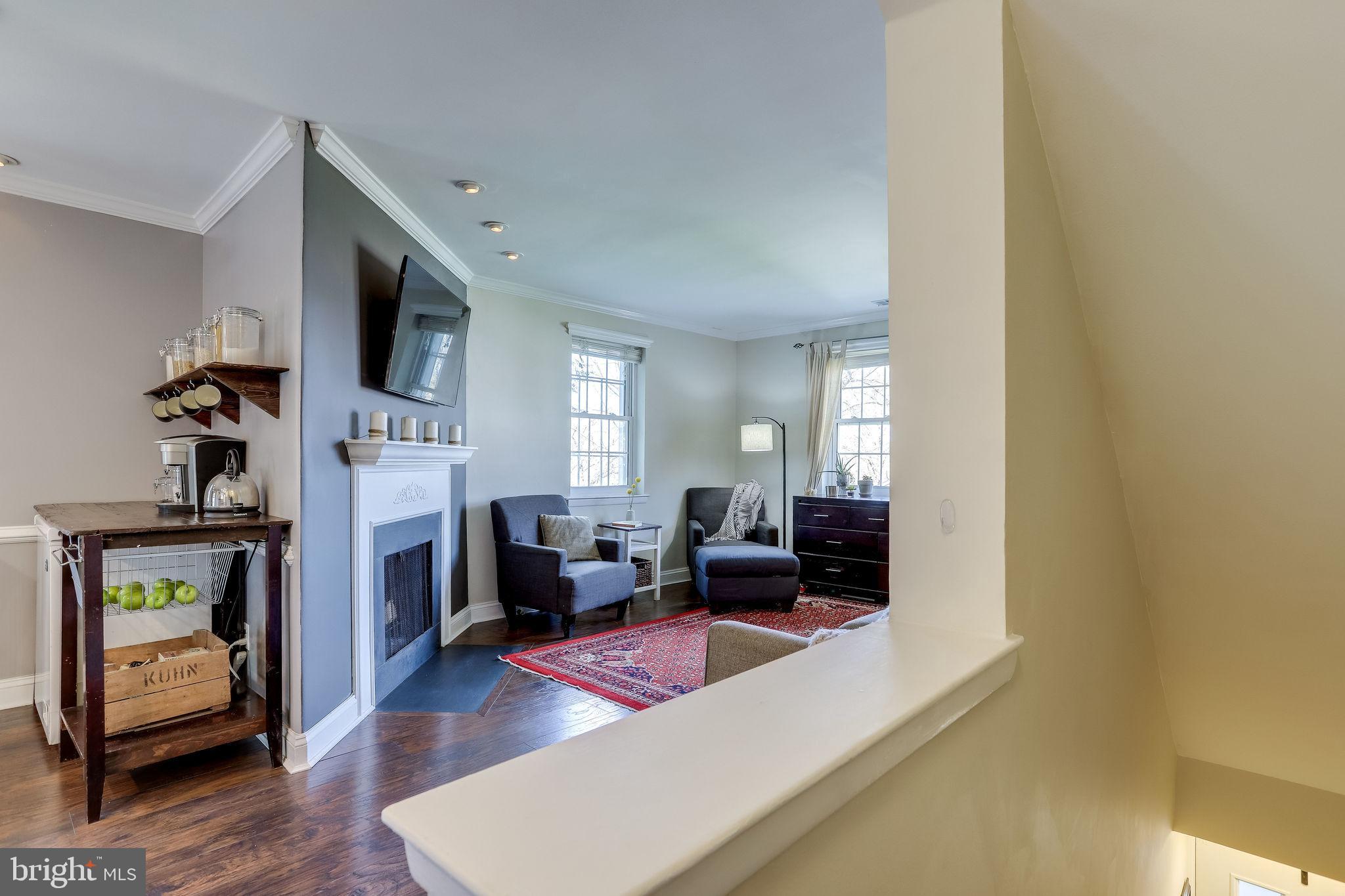 4648 28th Road South, Unit C Arlington, VA 22206 - Photo 5 of 44 Main Floor