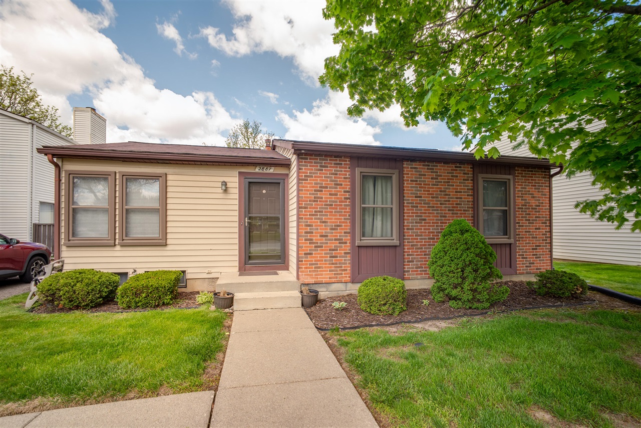 2887 Roundtree Drive Troy, MI 48083 - Photo 1 of 20