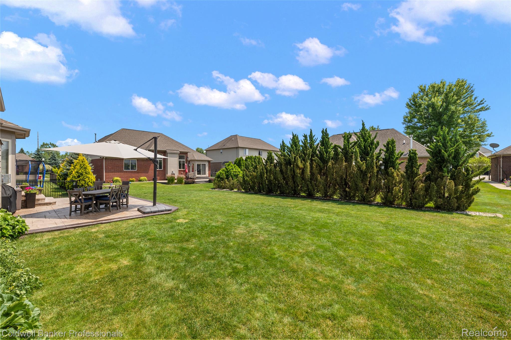 16532 Moore Park Road Macomb, MI 48044 - Photo 5 of 28