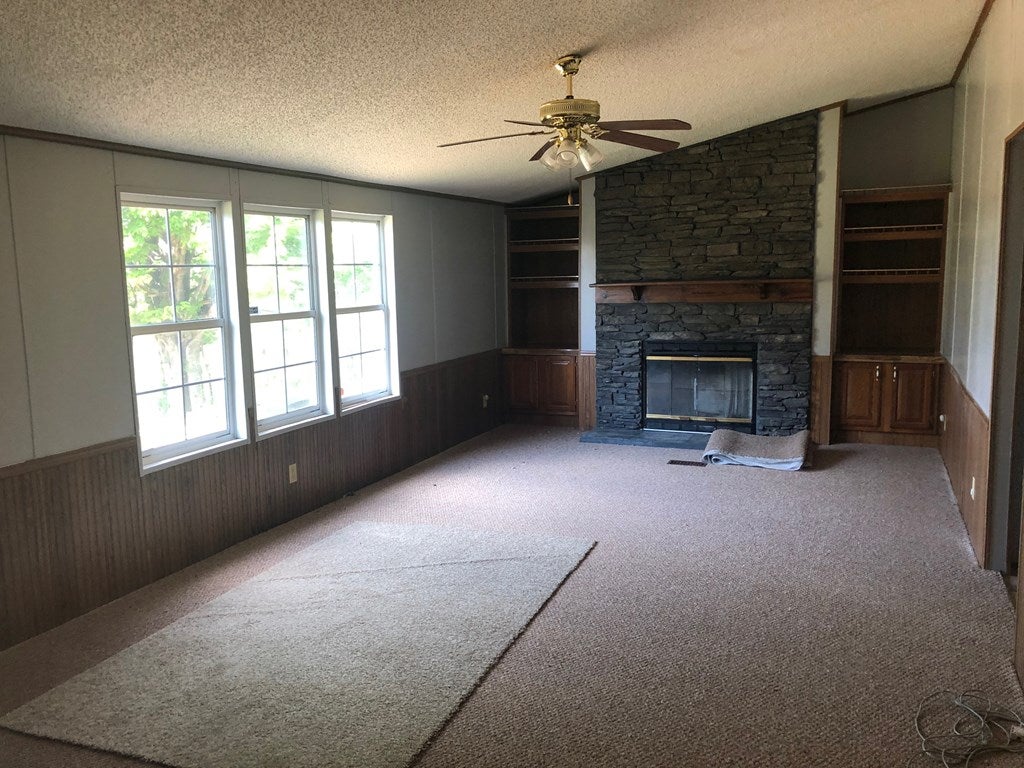 2867 Temple Hill Road Summer Shade, KY 42166 - Photo 3 of 12 Gallery Image 3