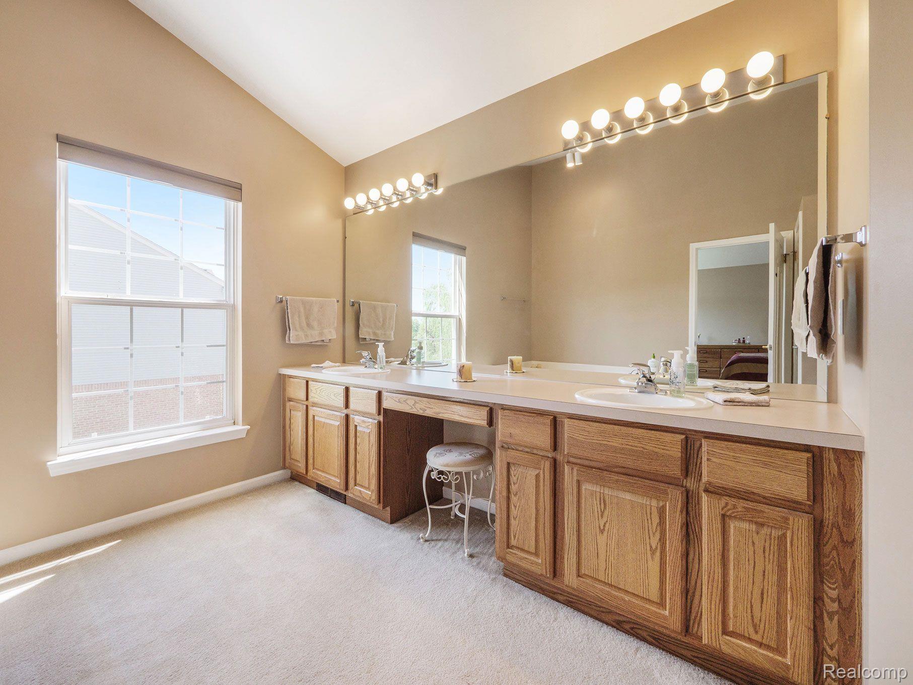 48682 Rockefeller Drive Canton, MI 48188 - Photo 16 of 28 Gallery Image 16