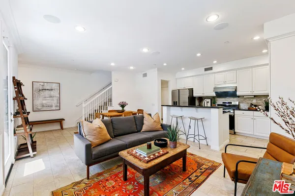 $819,000 | 1572 Silver Shadow Drive, Newbury Park, CA 91320
