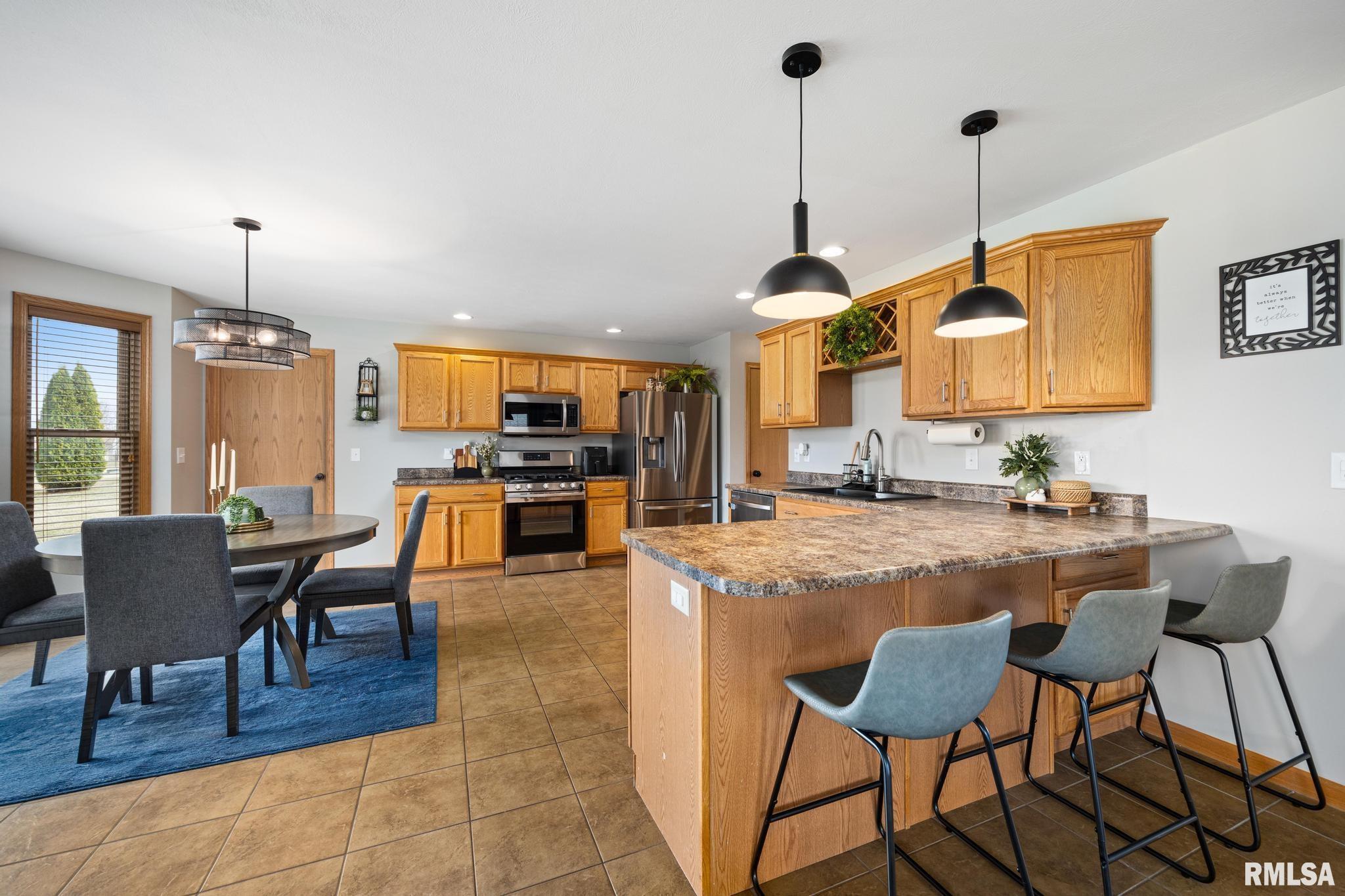 200 Pinehurst Lane Washington, IL 61571 - Photo 14 of 42