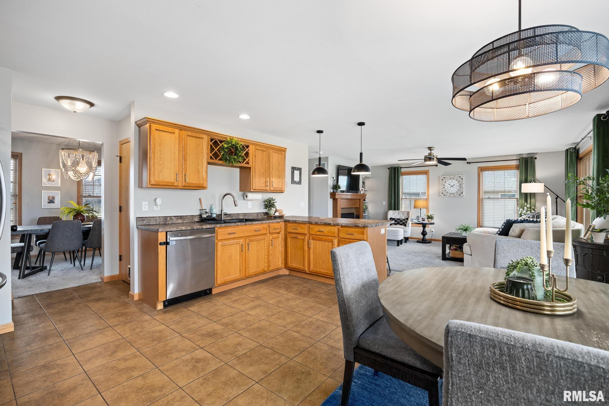 200 Pinehurst Lane Washington, IL 61571 - Photo 17 of 42