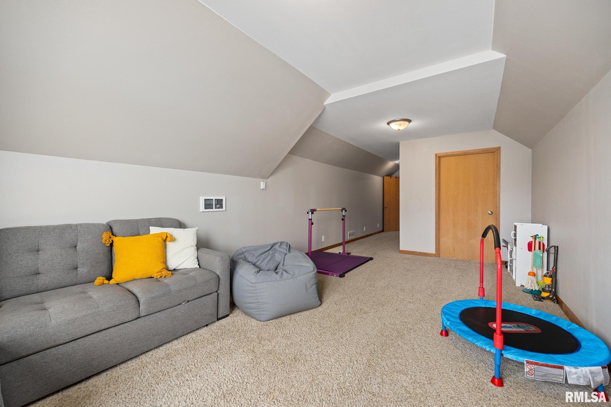 200 Pinehurst Lane Washington, IL 61571 - Photo 20 of 42