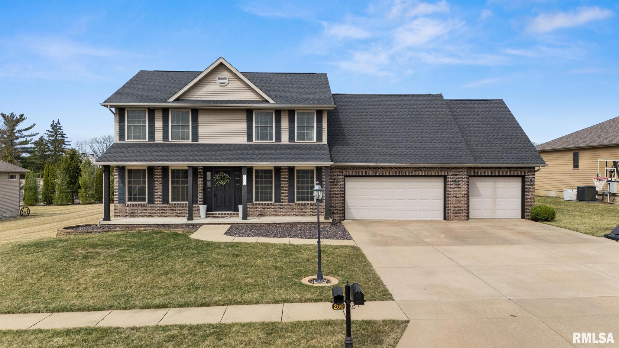 200 Pinehurst Lane Washington, IL 61571 - Photo 2 of 42