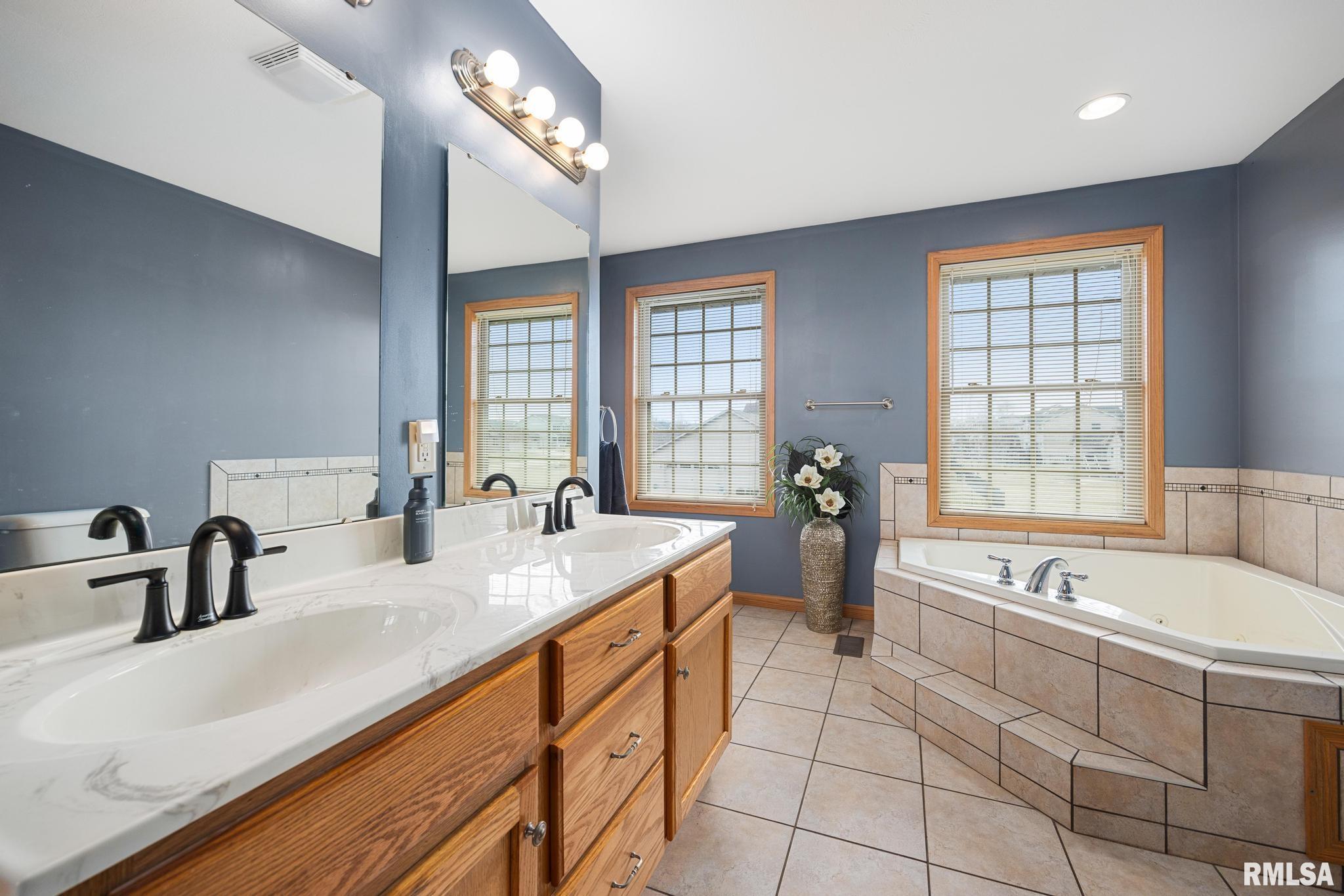 200 Pinehurst Lane Washington, IL 61571 - Photo 28 of 42