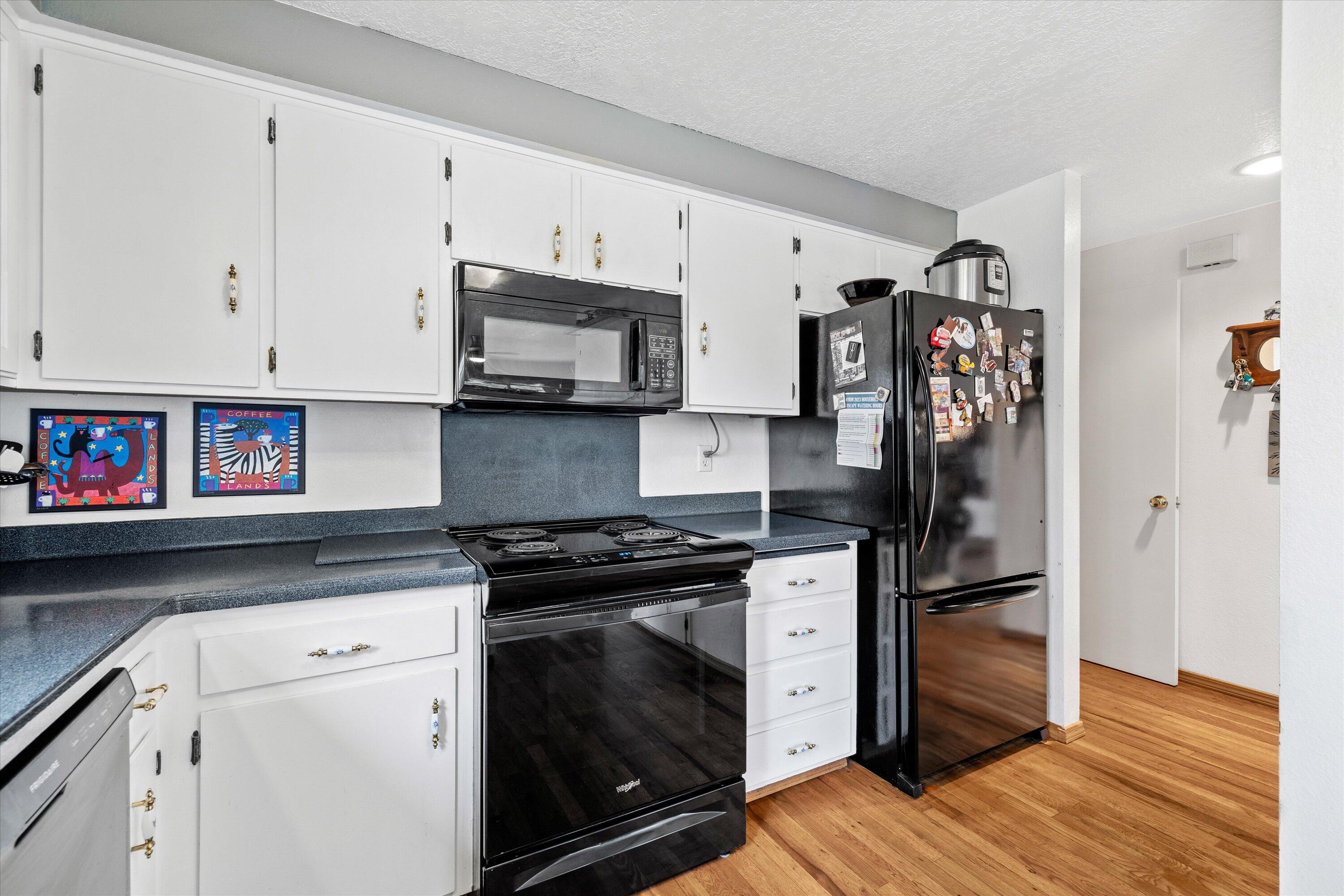 63990 O. B. Riley Road Bend, OR 97703 - Photo 12 of 53 26-2550_230504_JILLROSELL