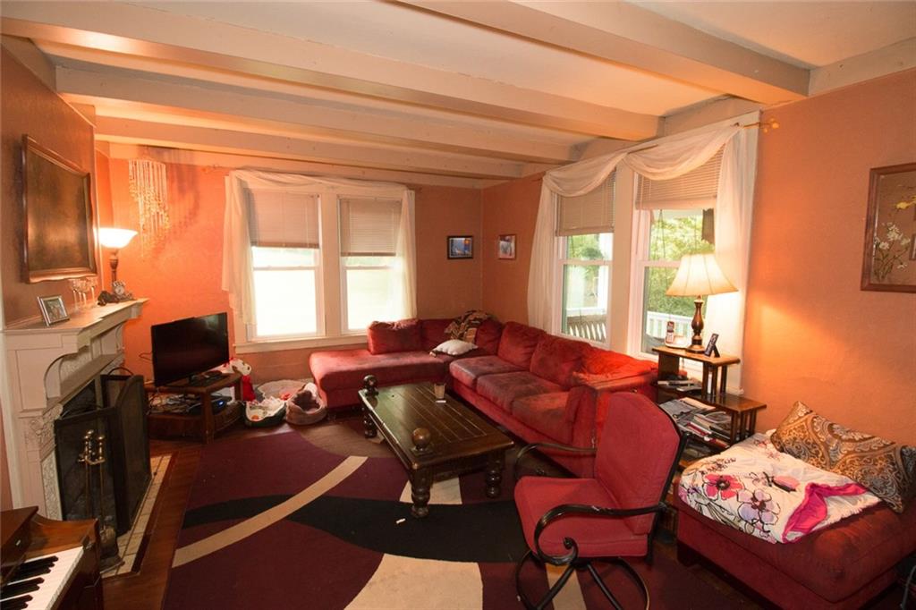 2531 Wickline Road Gibsonia, PA 15044 - Photo 3 of 19 Gallery Image 3