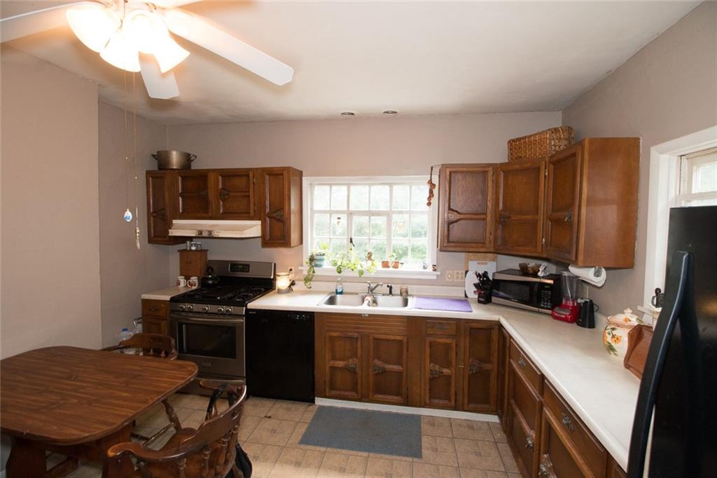 2531 Wickline Road Gibsonia, PA 15044 - Photo 7 of 19 Gallery Image 7