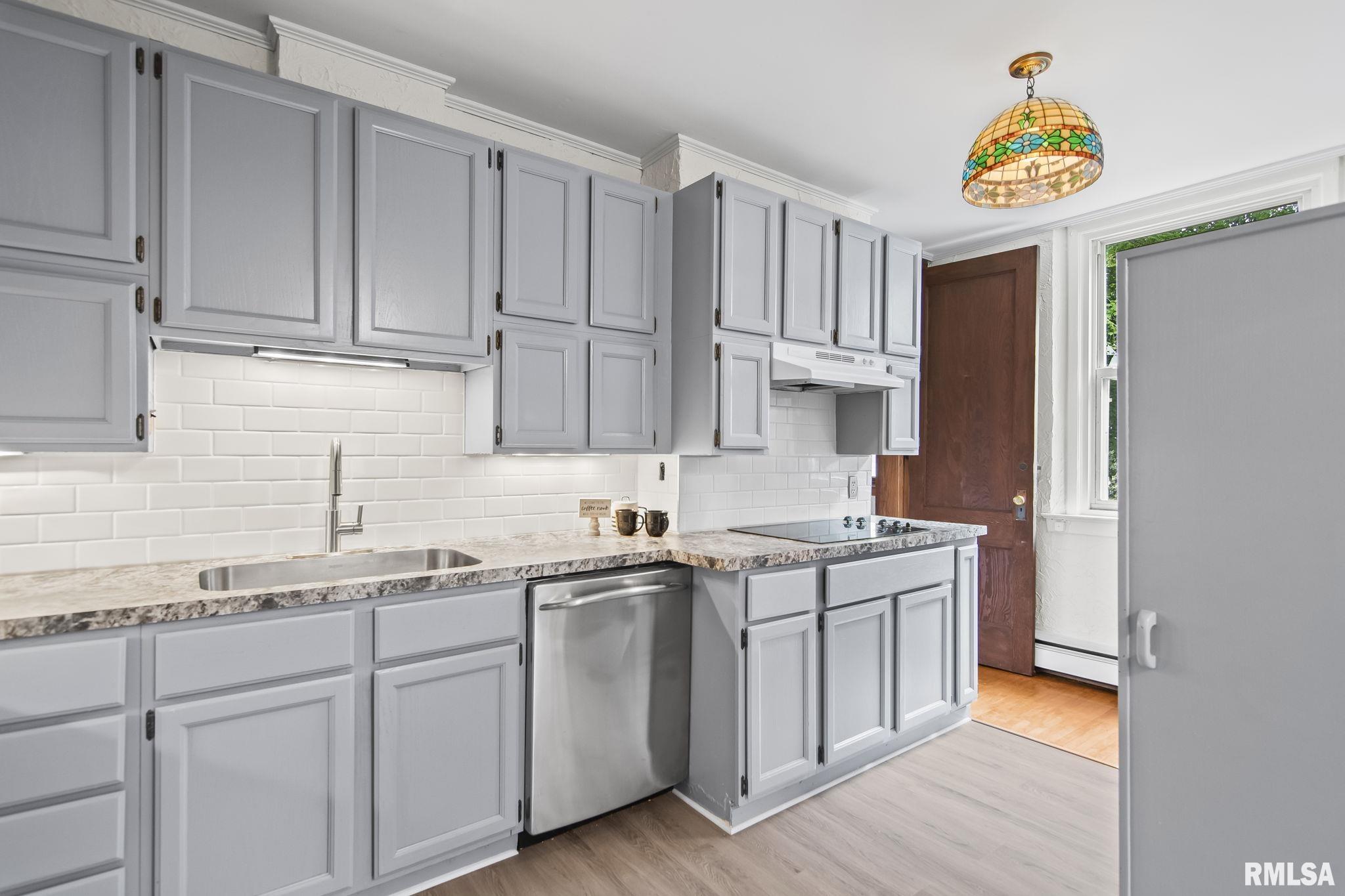 24539 Indian Point Avenue Athens, IL 62613 - Photo 18 of 62 Gallery Image 18