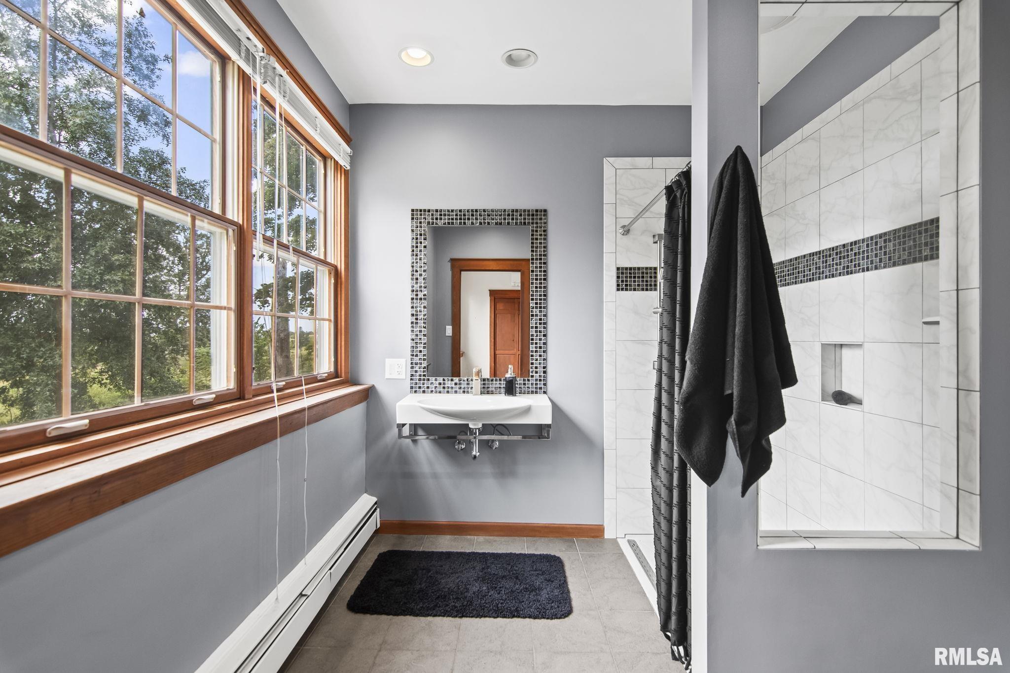 24539 Indian Point Avenue Athens, IL 62613 - Photo 30 of 62 Gallery Image 30