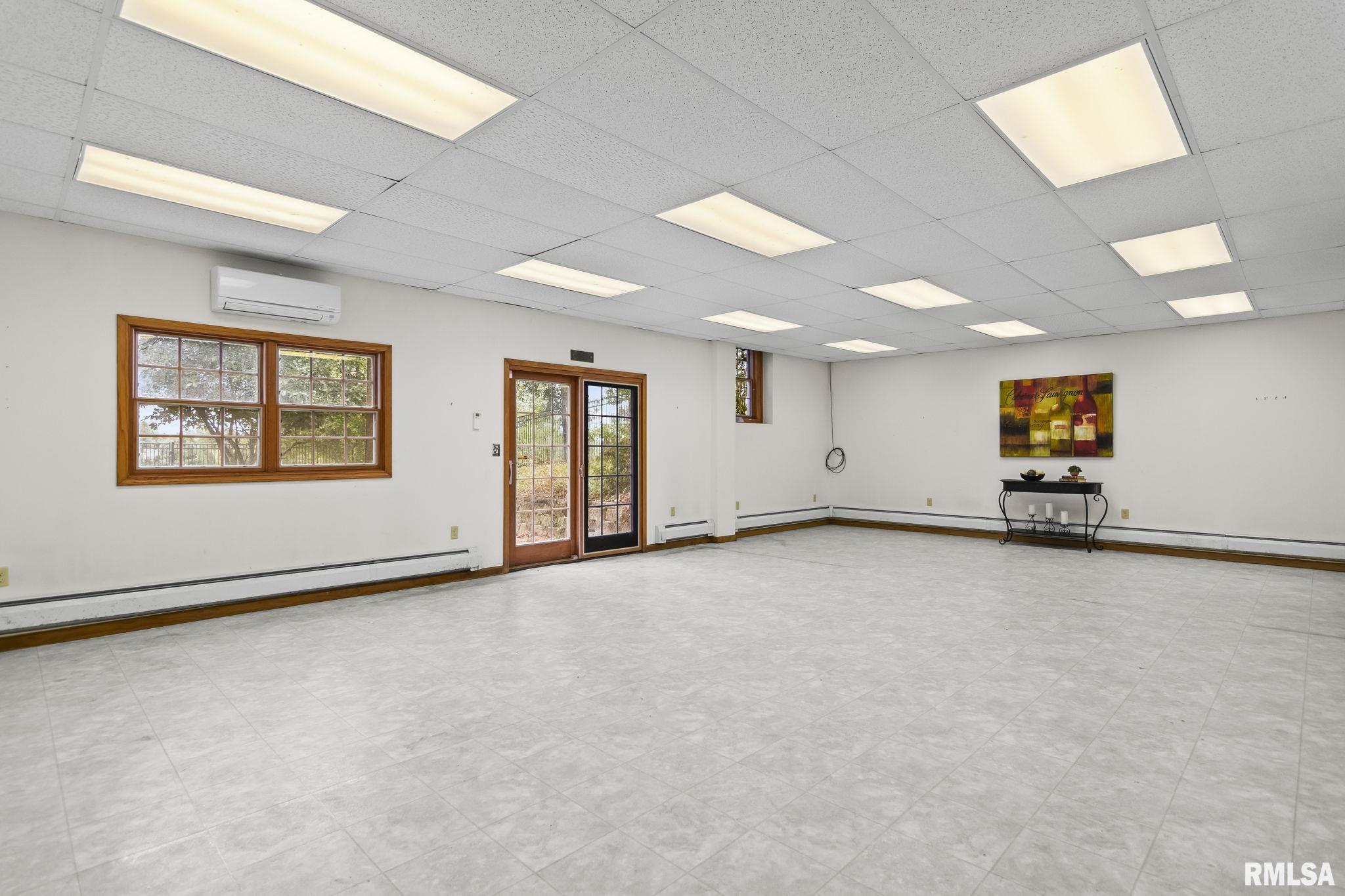24539 Indian Point Avenue Athens, IL 62613 - Photo 37 of 62 Gallery Image 37