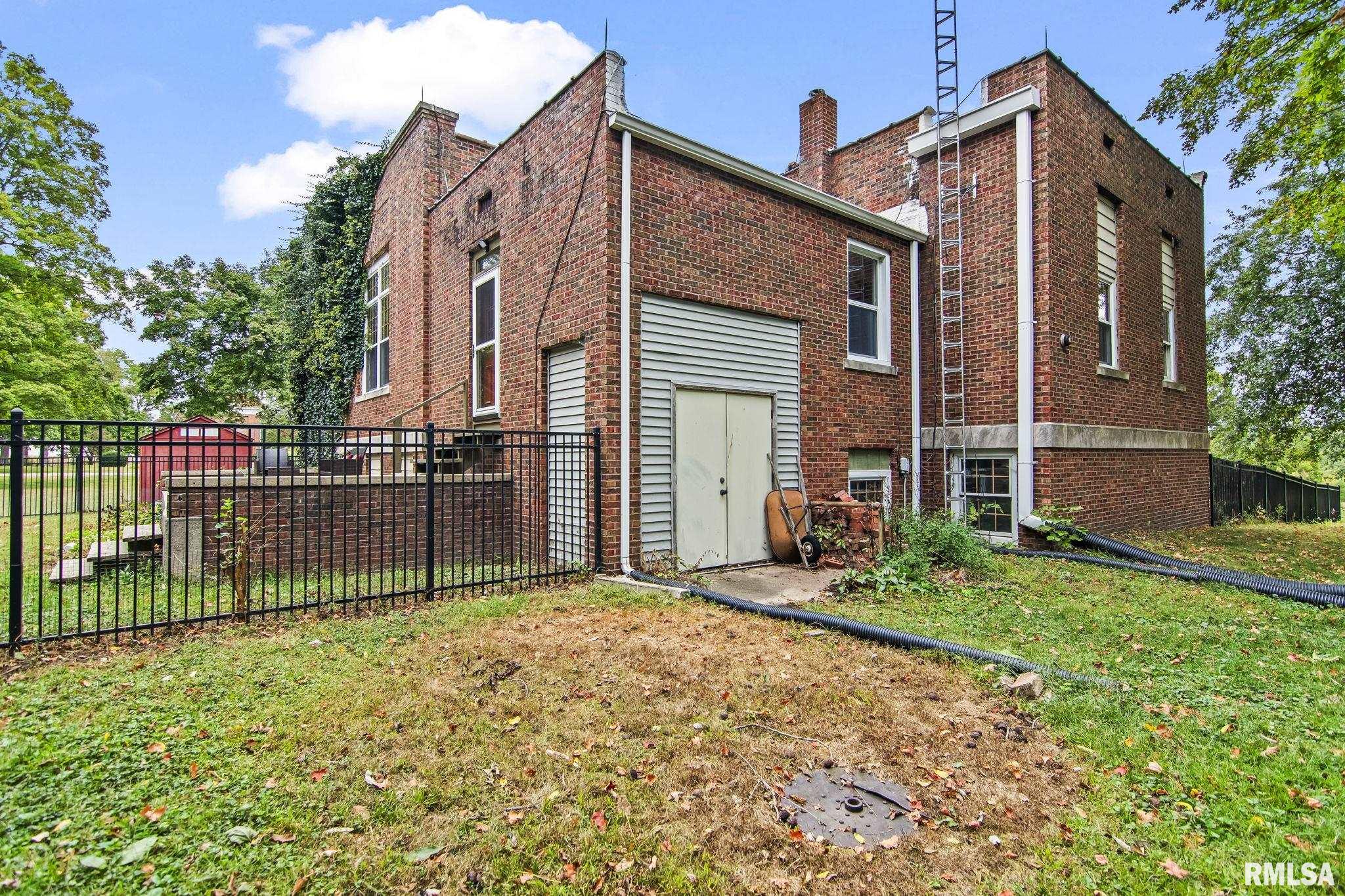 24539 Indian Point Avenue Athens, IL 62613 - Photo 49 of 62 Gallery Image 49